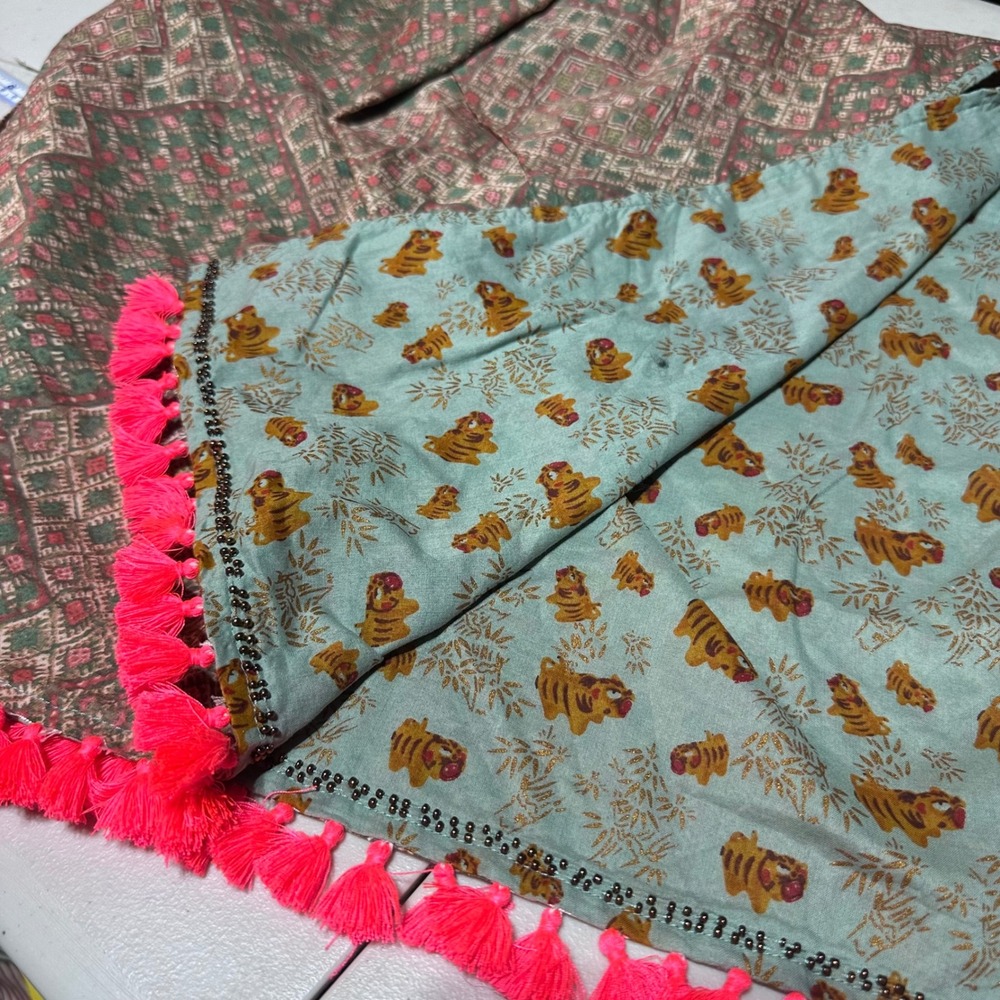 Scotch R'belle Kids Tiger Print‎ Scarf Pink Tassel Accent Mixed Print - Picture 4 of 4